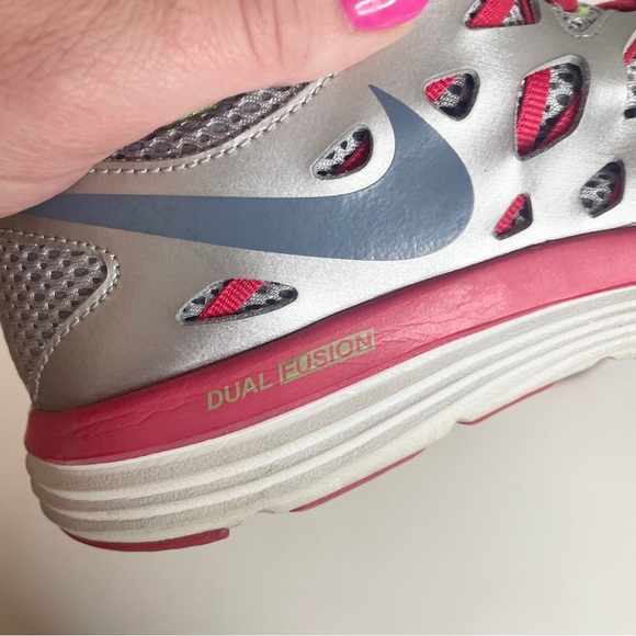 Nike Size 8 Womens Dual Fusion Lite 599560-001 Gray Running Shoes Silver - Picture 5 of 11